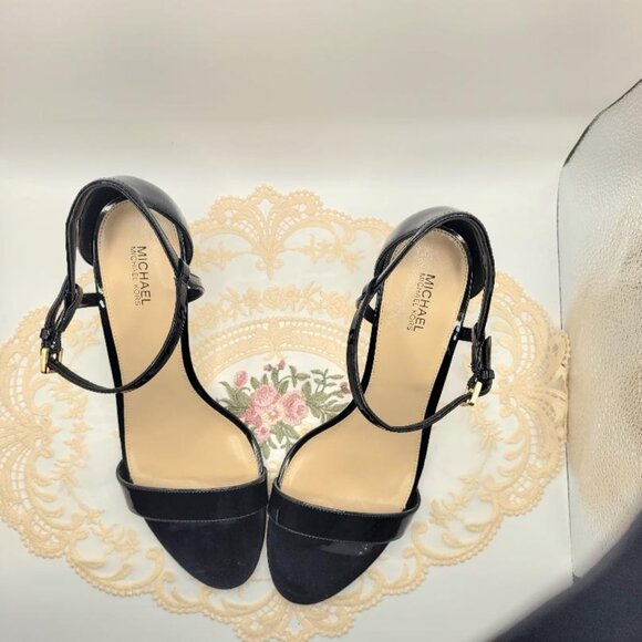 Michael Kors Simone Black Patent Leather Ankle Strap 9.5 Sandal Heels - Picture 2 of 4